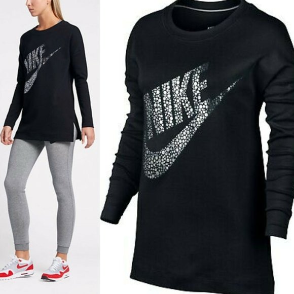 ✨BOGO Nike Crew Sweatshirt Black Metallic HW8673 - Picture 2 of 8